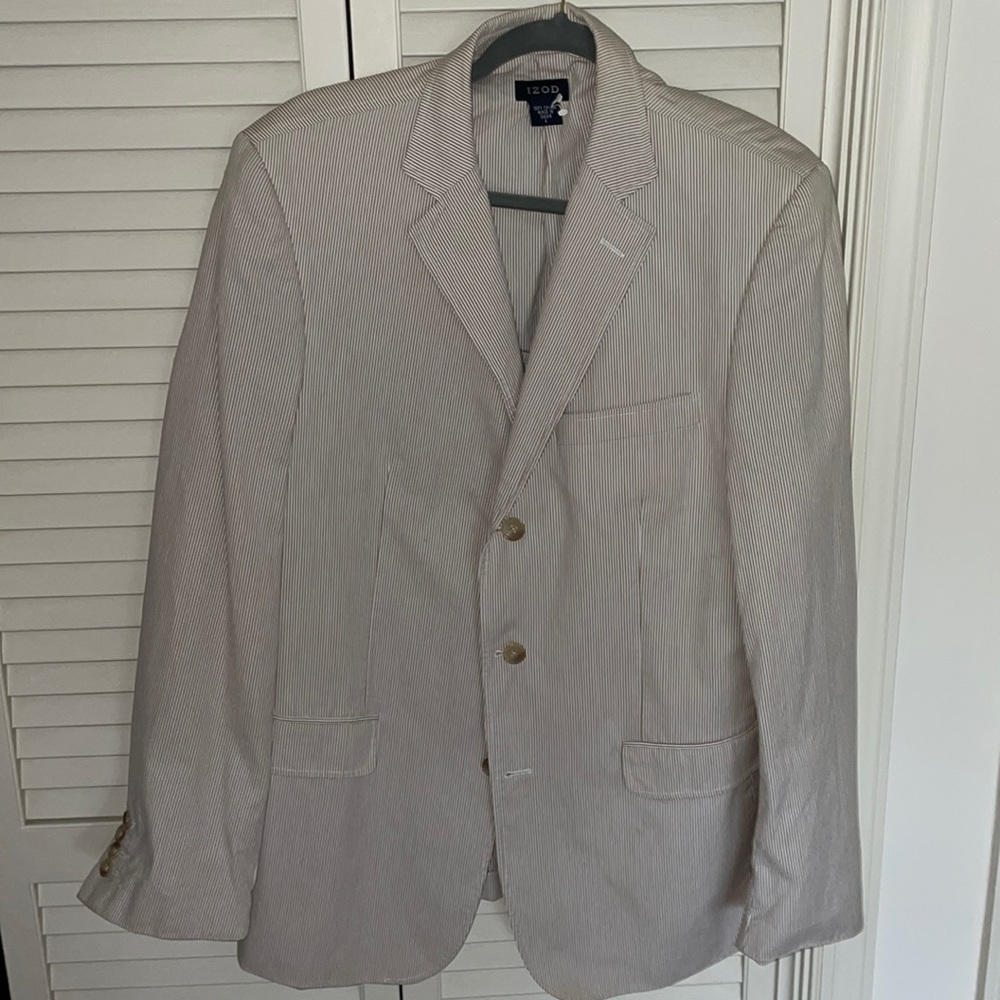 Izod seersucker pattern sport coat